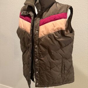 Old Navy Vintage Inspired ladies puffer vest, size Large